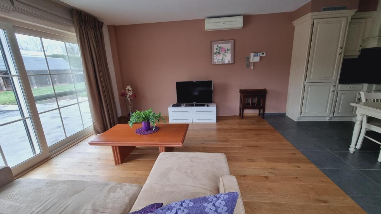 Susberg-1 & 2 Apartment Pelt Luaran gambar